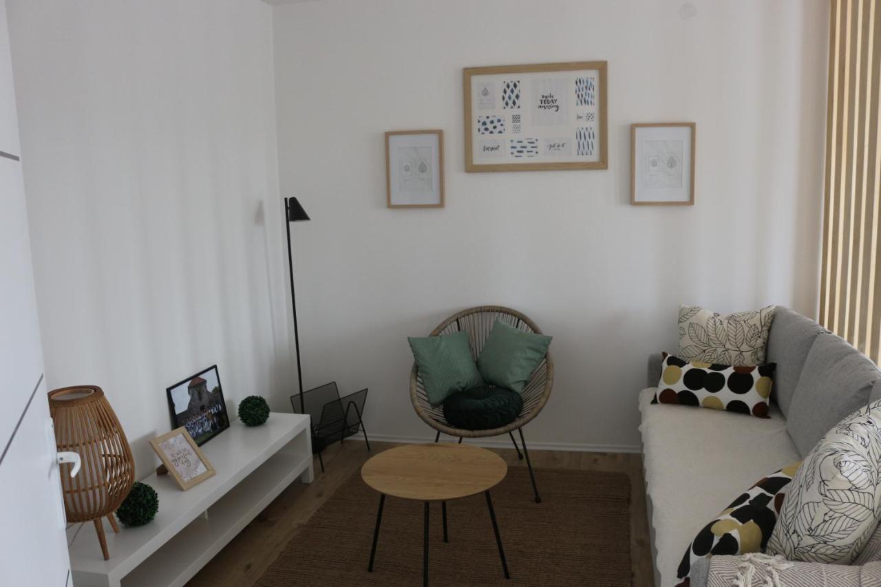 슬루니 Studio Apartman Tajci 아파트 외부 사진