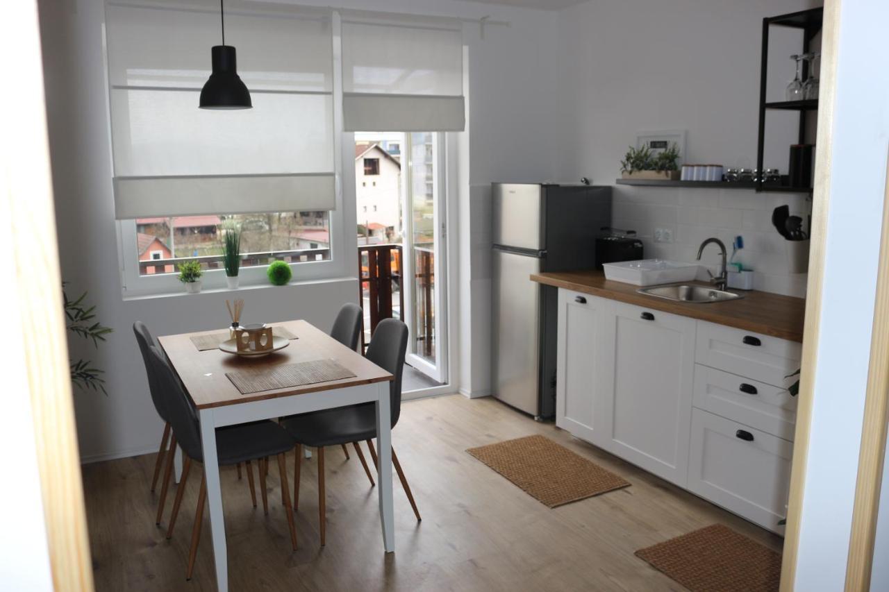 슬루니 Studio Apartman Tajci 아파트 외부 사진